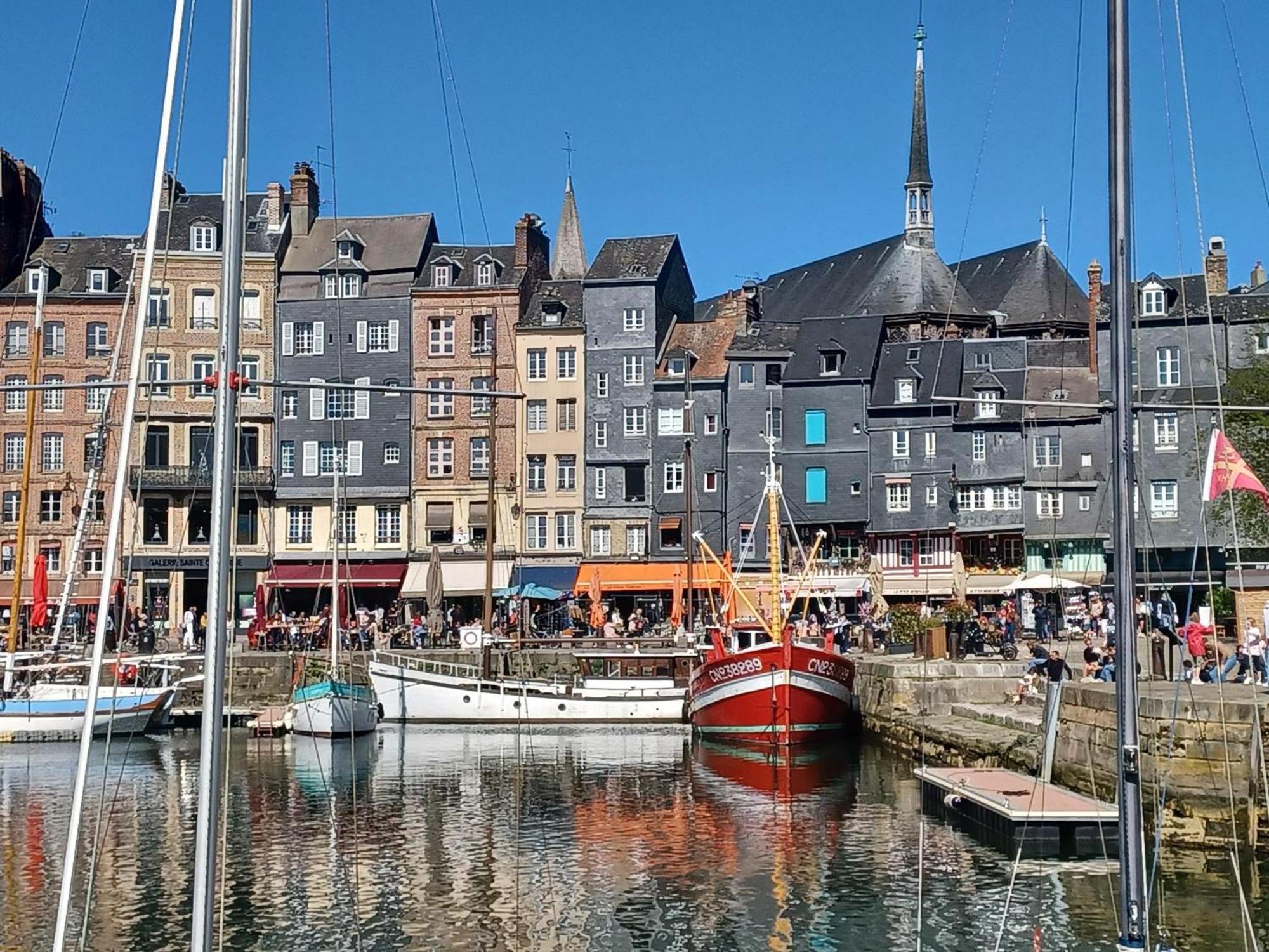Les Pommiers Panzió Honfleur Kültér fotó